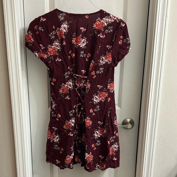 Rewind Burgundy Floral Button-Down Dress - Picture 6 of 10